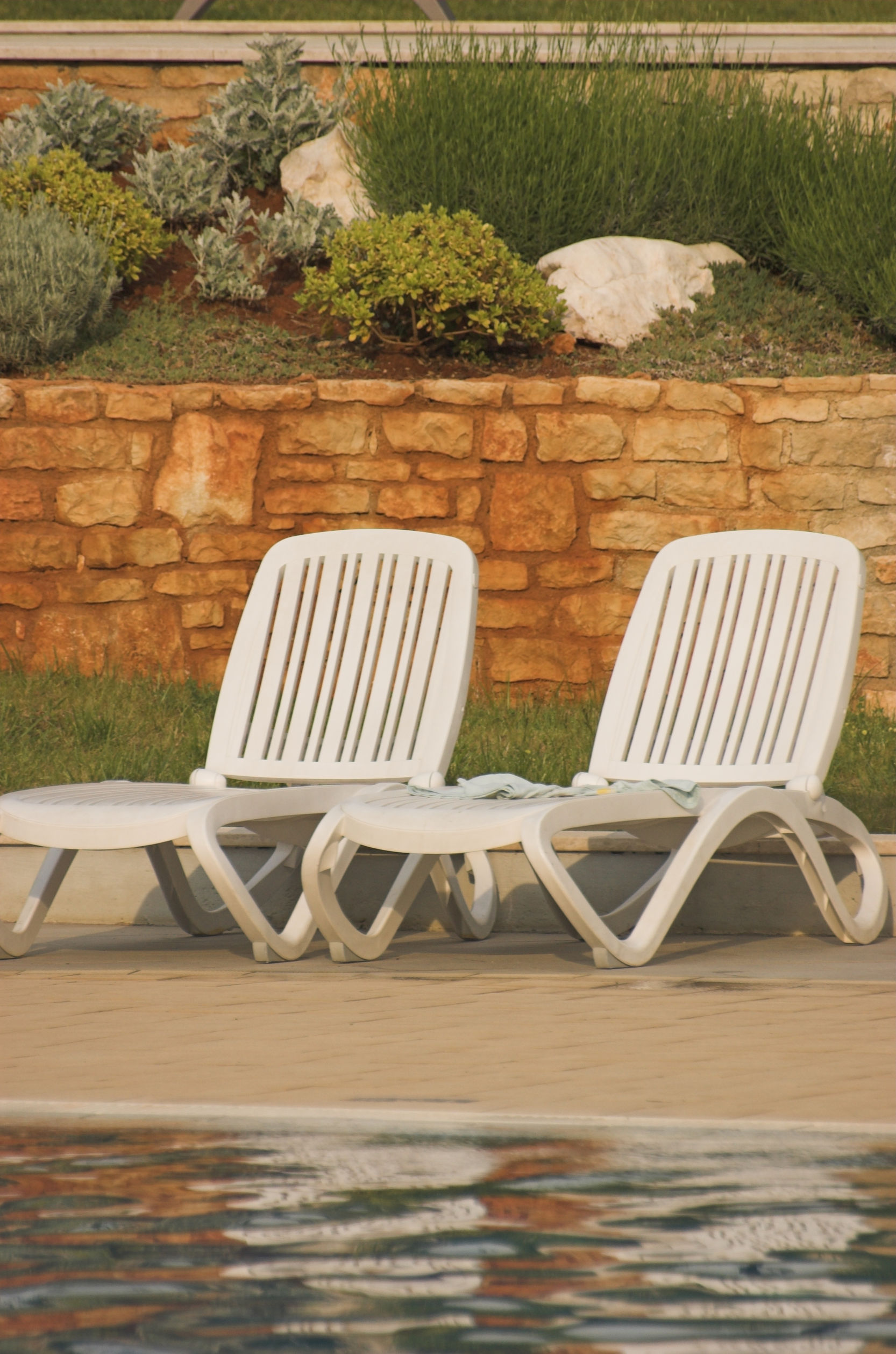 Discover the Timeless Charm of a Cedar Porch Swing